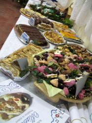 Kolači uživo i ukoričeni u knjigu «Oblizeki, Moslavina za stolom».