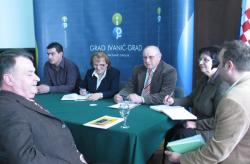 Vodstvo udruge na prvome sastanku (Snimila Božica Brkan / Acumen)